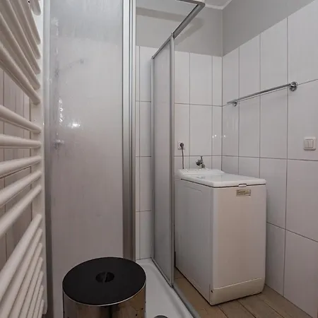 Bernstein 06 公寓 *